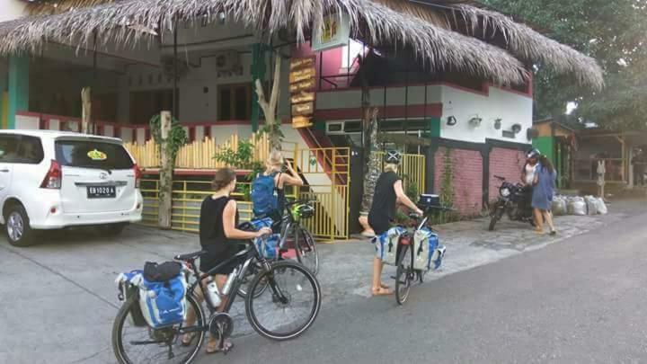 Dasi Guesthouse Ende Exterior foto